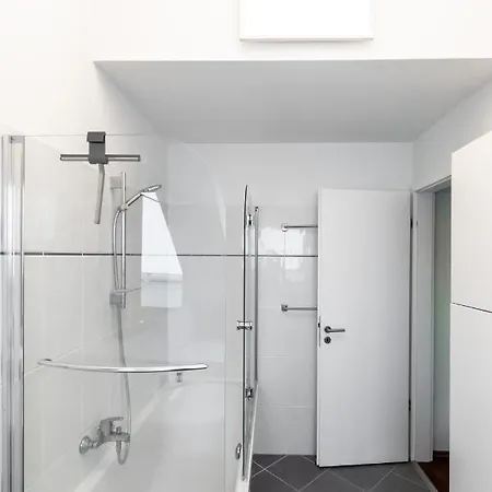 Apartment The Beverly Hills Of Frankfurt In Penthouse Or Garden